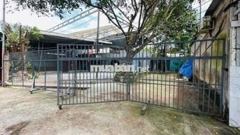 Cho thuê mặt bằng 600m2 ở đường Nguyễn Văn Linh gần chợ Hưng Lợi