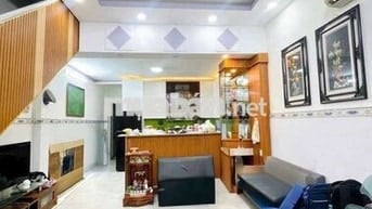 NHÀ 2 TẦNG GẦN TÔ KÝ - 65M2 CÔNG NHẬN ĐỦ  - NGANG 4M5 - NỞ HẬU NHẸ