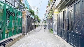 cần bán nhà hẻm 176 nguyen thị phập Q7 DT 5,1 x 13 giá 6,1 bớt loc