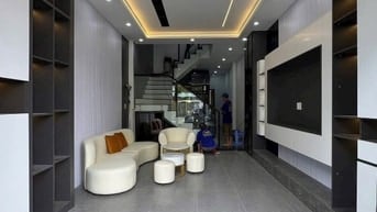 VỪA LỘ DIỆN - NHÀ CỰC PHẨM CÓ 102 - GIÁ 2,75 TỶ - TÁI THIẾT - TÂN BÌNH