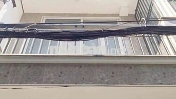 🔥 Nhà Nguyên Căn Đoàn Văn Bơ – 12.5 Triệu, 1 Trệt 2 Lầu Sân Thượng!