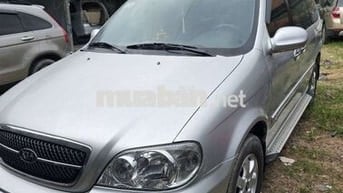 Kia Carnival GS Số sàn Bạc