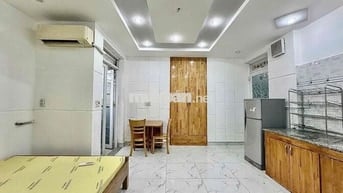 Phòng Ngủ Ban Công Ngay Trung Tâm Gò Vấp