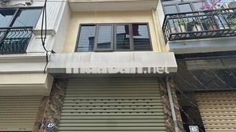 Nhà 3 tầng dân xây chắc chắn tại Thuỵ Phương, ô tô cách nhà 100m