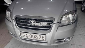 Daewoo Gentra màu Bạc