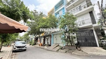 🟥Bán Nhà MT Công Viên _4 Tầng _Cách Đại Học Văn Lang 50m_Cho thuê 40tr