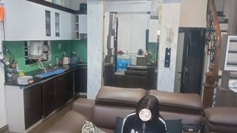 Bán  nhà host trung tâm phố cổ Ngọc Lâm 6 tầng thang máy .Giá 8,95 tỷ