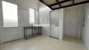 Tìm nữ ở Ghép trọ 22m2, có gác và ban công riêng ngay đường QL 13