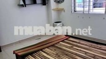 Share 1 trong 2 phòng trong căn hộ CC