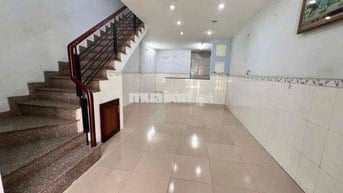 Nhà Hẻm Xe Hơi Nguyễn Sơn.DT: 4 X 15 Trêt 2Lâu ST. 4PN 5WC