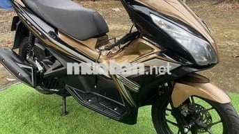 Honda Air Blade 2014 Vàng đồng 15.000km