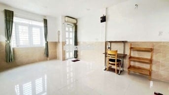 Tìm NỮ ở ghép 1:1 phòng rộng ban công cửa sổ