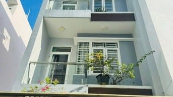 Chính chủ bán nhà 35m² đường Lãng Binh Thắng, P12,Q11. 2mặt hẻm,sổ sẵn