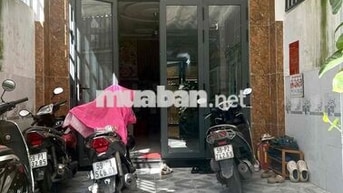 NHÀ HXT THÔNG MỚI ĐẸP 4PN QUANG TRUNG P8 GV DT 4*20M