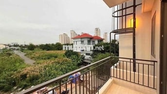 khai trương studio ban công ngay kdc Kim Sơn , sát bên tdtu