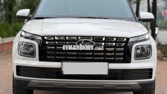 Hyundai Venue 2025 - 10000 km