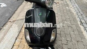 Cầm đồ bán thanh lý : chiếc tay ga Piaggo Vecpas .