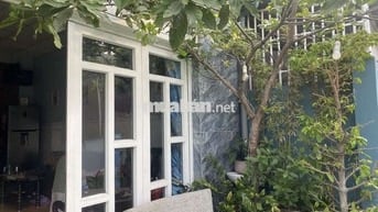 BÁN NHÀ CẤP 4 MỚI ĐẸP 95M2 3PN GẦN CẦU BỬU HOÀ CÓ SÂN TO GIẾNG TRỜI