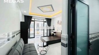 Căn Hộ Ban Công Full Nội Thất Ngay Công Viên Làng Hoa