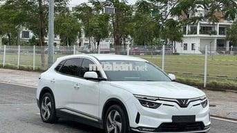 VF8 Eco 2023 GF Mua Pin Catl giảm 70tr đổi xe xăng