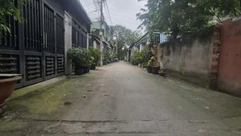  ĐẤT VUÔNG A4 –FULL THỔ CƯ –ĐƯỜNG XE TẢI 5M THÔNG DT: 6 x 24 giá 4.2TY