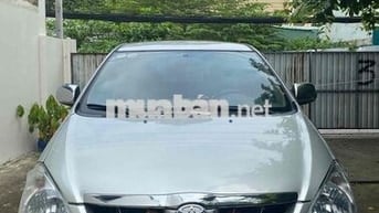 Toyota Innova 2008 G - 130 km