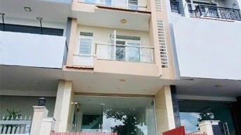 NHÀ 5 TẦNG CÓ HẦM KHU ĐƯỜNG HOA PHAN XÍCH LONG – HOA HỒNG