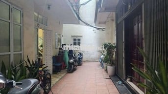 86 Hào Nam - Đống Đa 33m2 4 Tầng 8,7ty