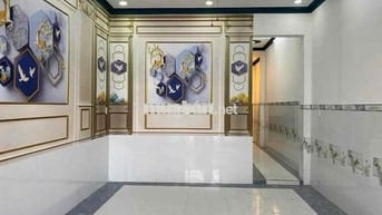 Xả lỗ mạnh căn nhà lầu thị trấn Đức Hoà