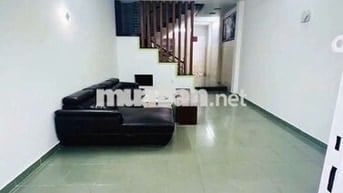 Nhà thuê Âu Cơ. Quận Tân Phú (3pn, 2wc) hẻm ba gác. Dtsd 128m2