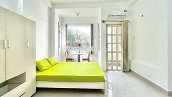 Căn Hộ Ban Công Thoáng Gần Công Viên Gia Định Giao Nguyễn Kiệm