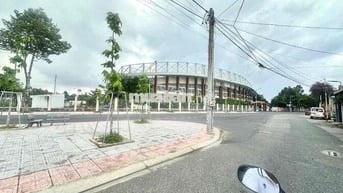 bán lô dất mặt tiền dường nguyễn bính. dông hoà dr 80m2