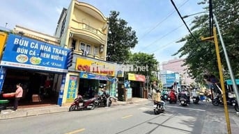 12.5 Tỷ Nhà 3 Tầng MT Nguyễn Trọng Tuyển|3.2x26|Pháp lý hoàn công