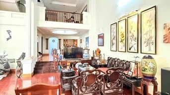 Hạ 5 Tỷ - Biệt thự Lăng Cha Cả 231m2 (7.5x30) 3 Tầng 