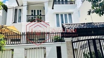 NHÀ ĐƯỜNG LAM SƠN DIỆN TÍCH: 10X20M TRỆT 2 LẦU CHO THUÊ