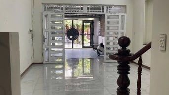 🏠 CHO THUÊ NHÀ 1 TRỆT 1 LẦU – MẶT TIỀN KINH DOANH 📏 Diện tích: 105m²