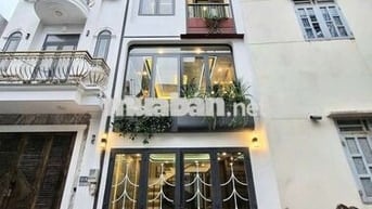 Nhà mới xây khu ngã tư ga, quận 12. Nhà 3 lầu +sthượng. Dt: 4×13,5m