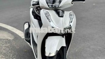 Mình cần bán xe SH 125i năm 2023