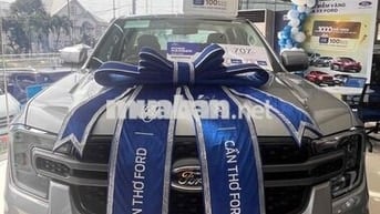Ford Ranger 2025 XLS AT Bạc khuyến mãi trước bạ