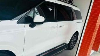 Kia Carnival 2024 Signature 2.2D - 16000 km