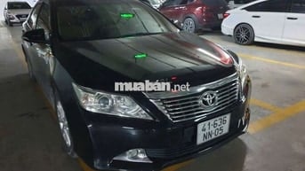Toyota Camry màu Đen