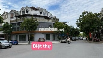 CẦN BÁN BIỆT THỰ LIỀN KỀ THẠCH BÀN LONG BIÊN HÀ NỘI.