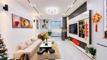 Bán nhà Bạch Mai, 36m x 5T, nhà đang cho thuê 18tr/th giá bán hợp lý