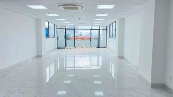 Cho thuê VP Hoà Hưng Q10 100m2 cửa sổ thoáng mát