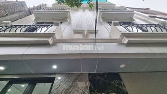 NHÀ NGUYỄN VĂN LINH 50M2 XÂY 5 TẦNG THANG MÁY CHỈ VÀI BƯỚC CHÂN RA PHỐ