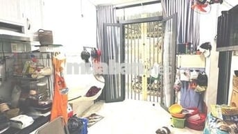 NHÀ GIÁP QUẬN 11 – NHỈNH 2 TỶ  – NHÀ CÒN MỚI – 2 TẦNG – HẺM SẠCH SẼ