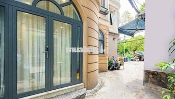 CHÍNH CHỦ BÁN NHÀ TRUNG TÂM Q1 ĐANG CHO THUÊ 22TR/ THÁNG SHR