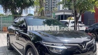 VF8 Eco Pin Catl áp chính sách tháng 11