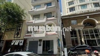 Chính chủ cho thuê nguyên căn ngang 8m quận 1 giá 190 triệu