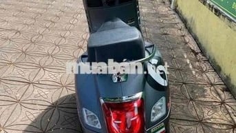 Piaggio Vespa Sei Giorni 2022 Xám 7000km